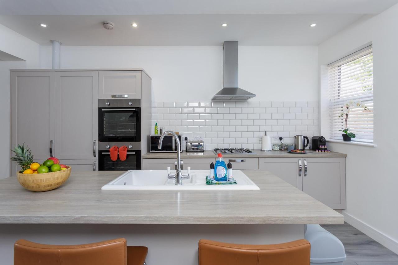 Harold House - Modern Open Plan 4 Bedroom, 3 Bathroom House In Central Southsea, Portsmouth Exteriér fotografie