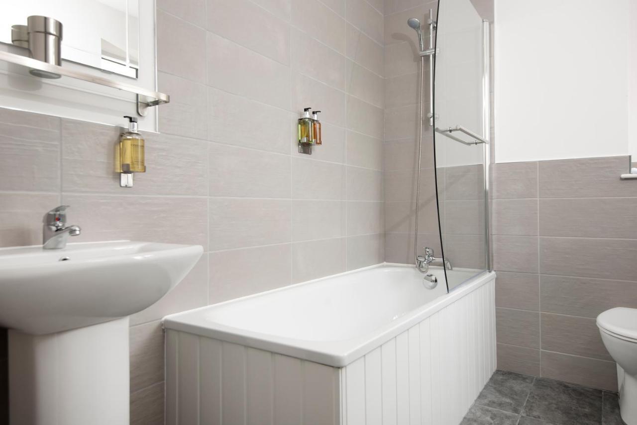 Harold House - Modern Open Plan 4 Bedroom, 3 Bathroom House In Central Southsea, Portsmouth Exteriér fotografie